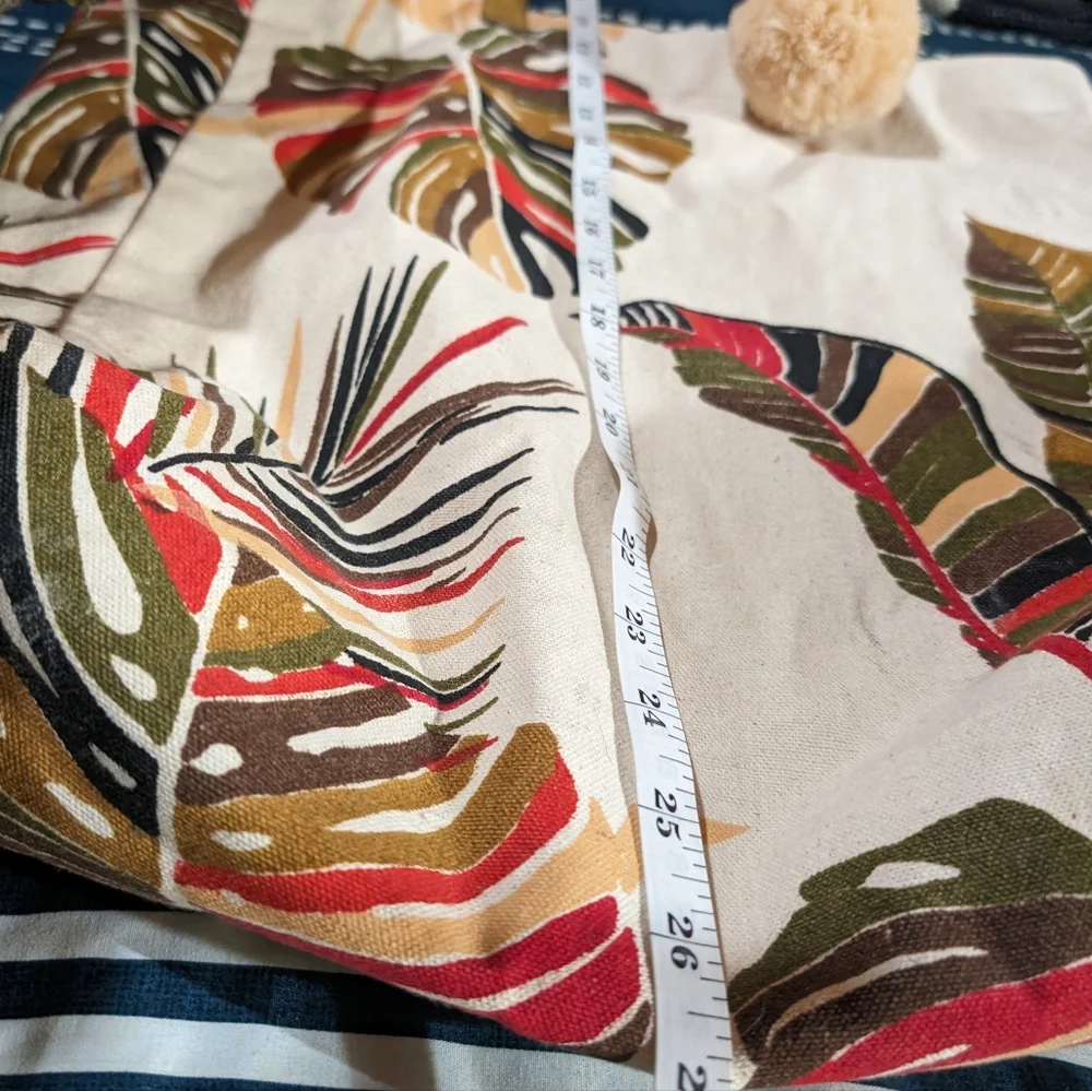 Eccolo canvas and leather tropical‎ palm leaves print beach tote pompom accent